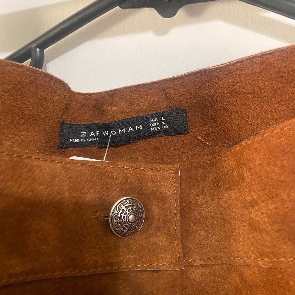 Zara 100% leather suede skirt size L